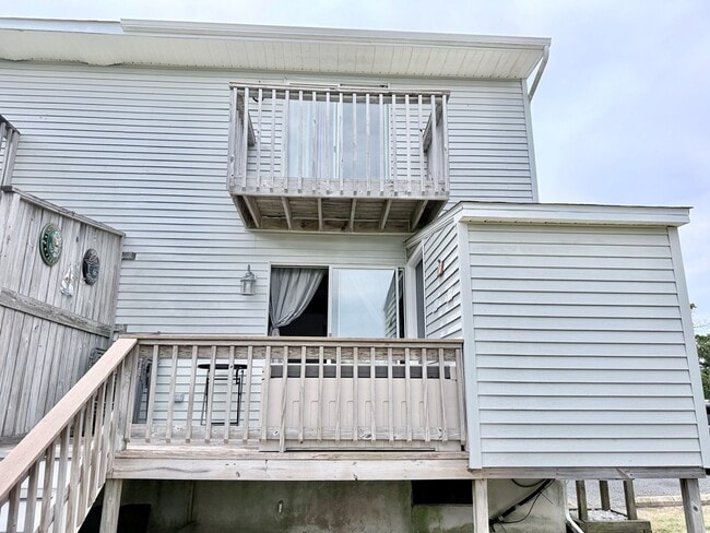 Building Photo - 6367 Teal Ln
