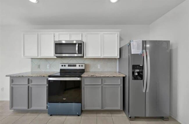 Building Photo - 22056 Knights Cove Dr