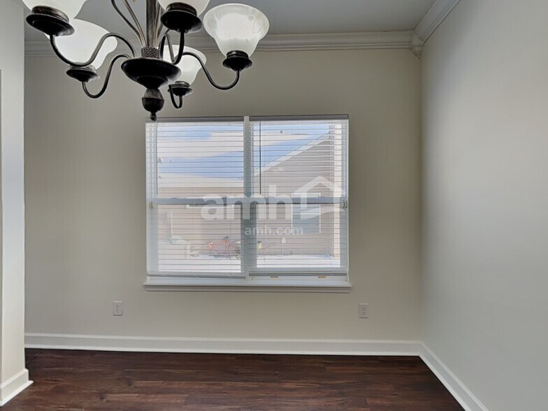 Building Photo - 12373 Carriage Stone Dr