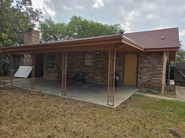 Building Photo - 801 Cagle Ln