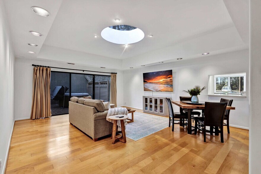 Building Photo - 31 Stoney Creek Rd