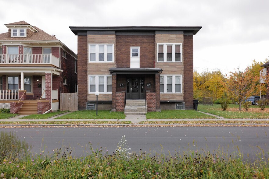 Building Photo - 1143 W Euclid St