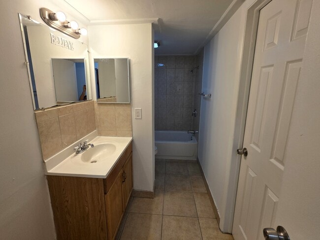 Building Photo - 2800 NW 56th Ave