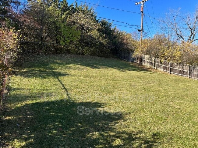 Building Photo - 425 Smalley Blvd