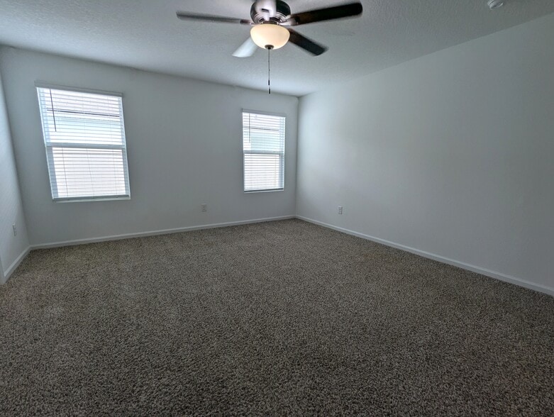 Building Photo - 137 Encanto Way