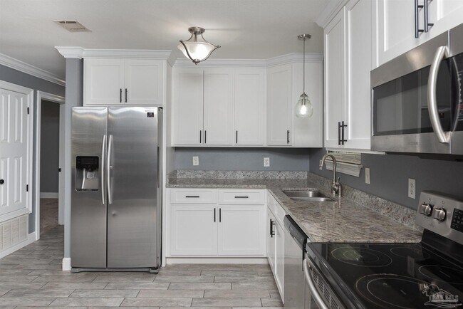 Building Photo - 8240 Tempest Dr