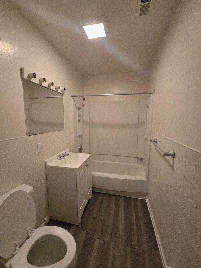 Building Photo - 223-225 N. Fountain Street