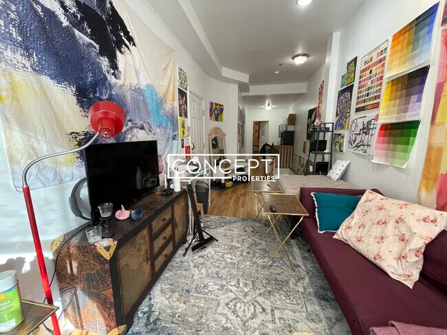 Building Photo - 243 Northampton St