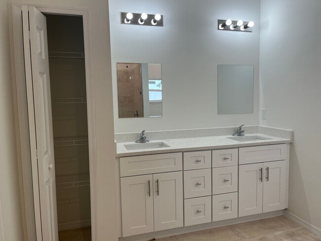 Building Photo - Brand New Construction-Large 4 bedroom, 2 ...
