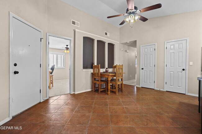 Building Photo - 11004 Ray Mena Ln
