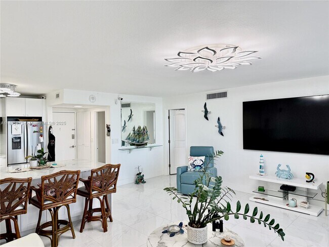 Building Photo - 3180 S Ocean Dr