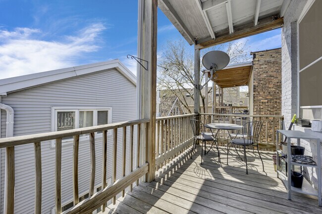 Building Photo - 3135 N Clifton Ave