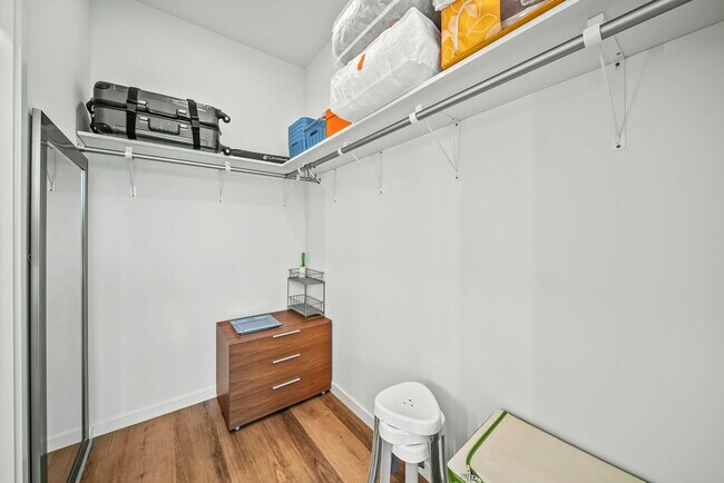 Building Photo - 1515 Liona St