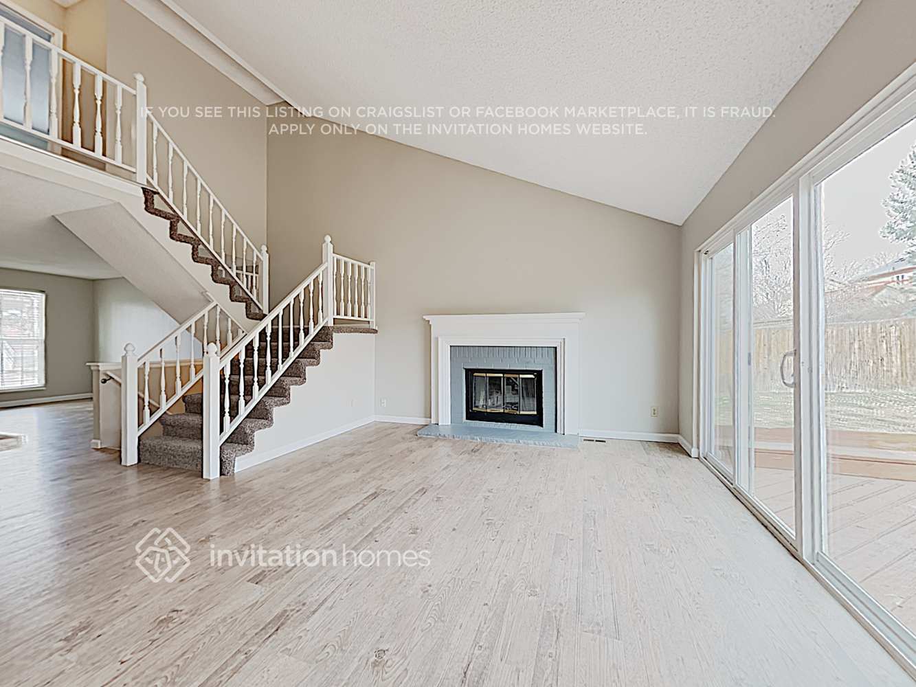 Building Photo - 2882 S Espana St