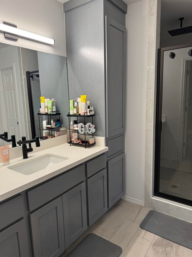 Building Photo - 4214 Gavilan Dr