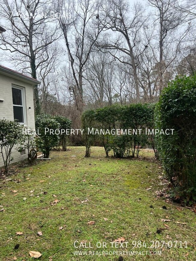 Building Photo - 1940's Charming 4 Bedroom 2 Bath Brick Col...