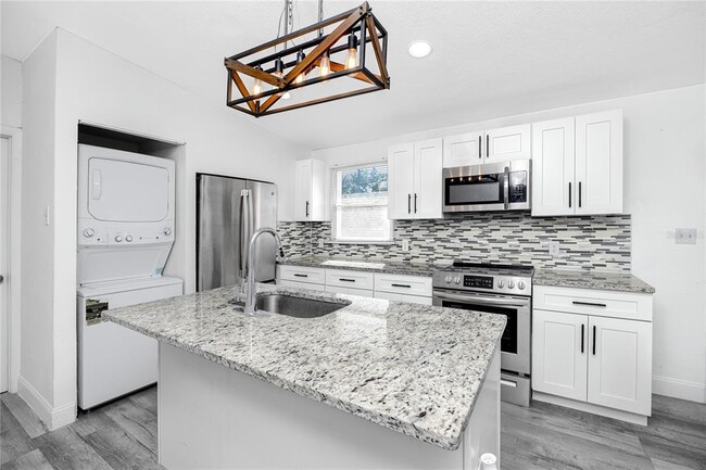 Building Photo - 6745 88th Ave N