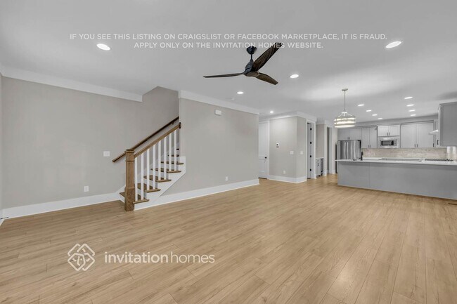 Building Photo - 246 Founders Ln