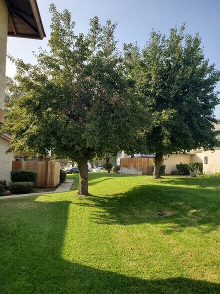 Primary Photo - 128 Wiseman Way