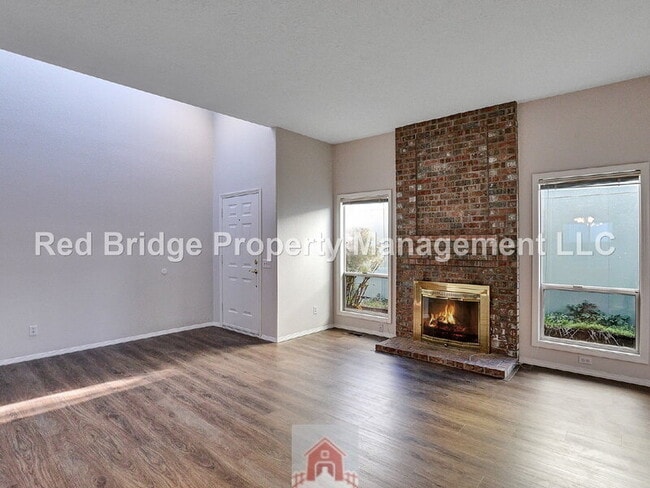 Building Photo - 2356 SW 214th Pl