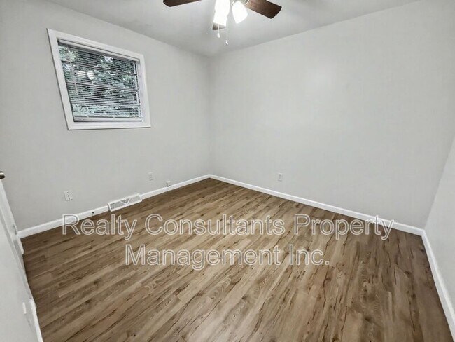 Building Photo - 1813 Walker Ave