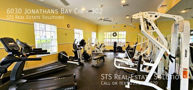 Building Photo - 6030 Jonathans Bay Cir