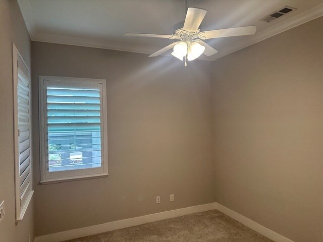 Building Photo - Gorgeous 3 Bedroom 2 Bathroom Manteca Home