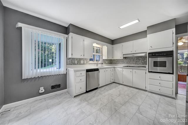 Building Photo - 305 E Catawba Dr