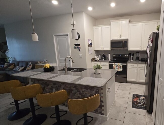 Building Photo - 9120 Tecumseh Dr