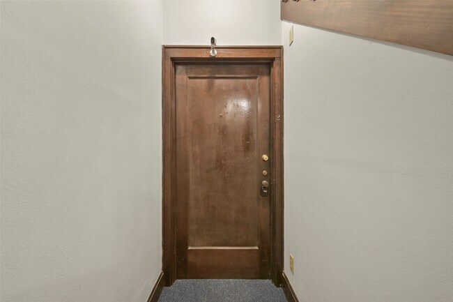 Building Photo - 436 Westmoreland St