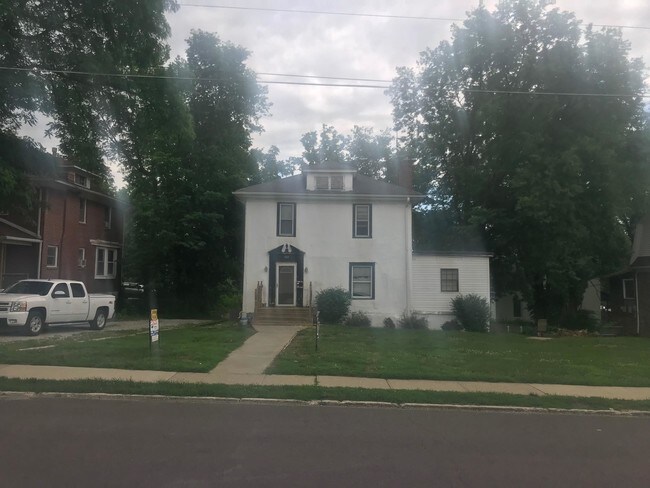 Building Photo - 518 S William St