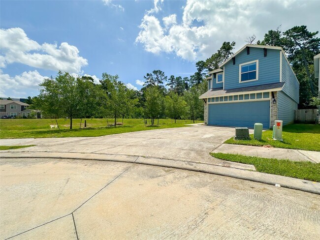 Building Photo - 105 Camelot Pl Ct