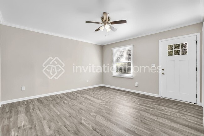 Building Photo - 3054 Cottonwood Dr Se