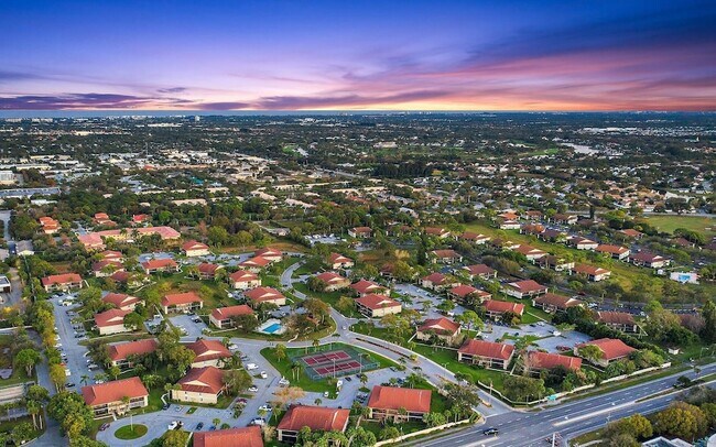 Building Photo - 6532 Chasewood Dr