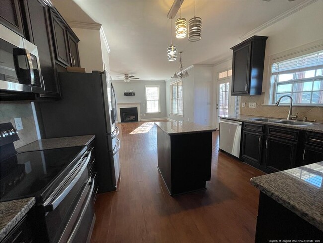 Building Photo - 86 Marquis Dr