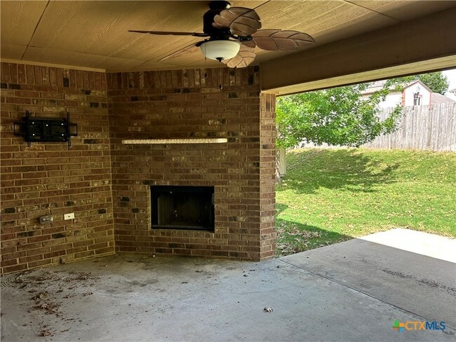 Building Photo - 1621 Rusty Spur Dr