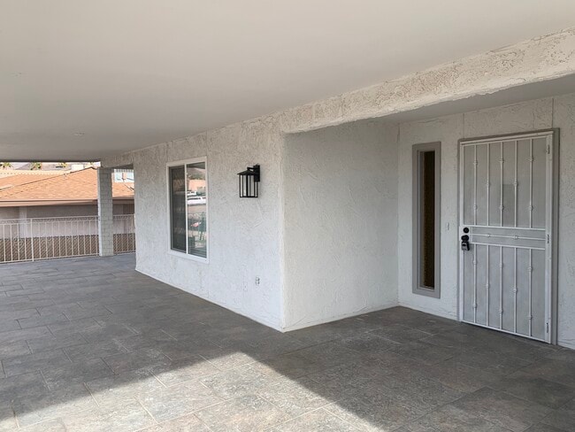 Building Photo - 3576 Stanford Dr