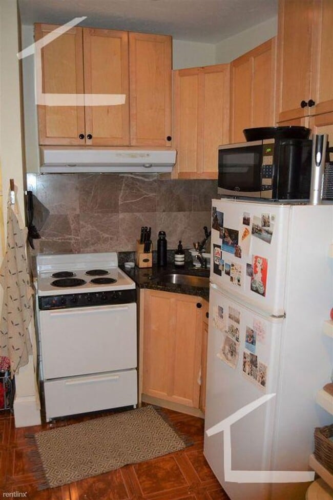 Building Photo - 1 Bed in Brookline w/ Central AC!!!