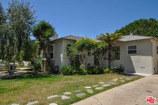 Primary Photo - 2725 Bagley Ave