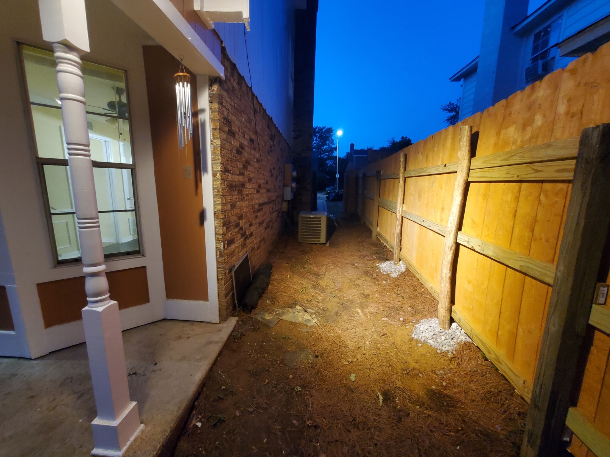 Building Photo - 2601 Jamestown Way