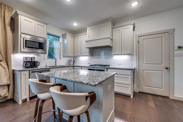 Building Photo - 550 Cobblestone Ln