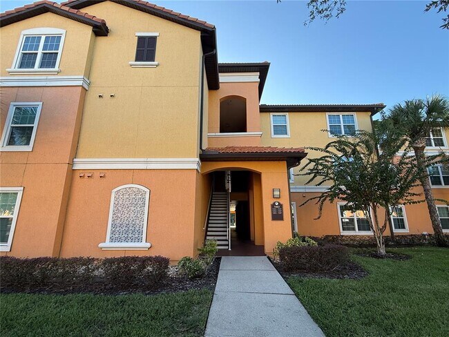 Building Photo - 5463 Vineland Rd