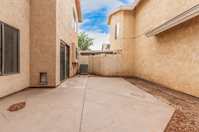 Building Photo - 3 bed 2.5 bath Single Family Home - Union ...