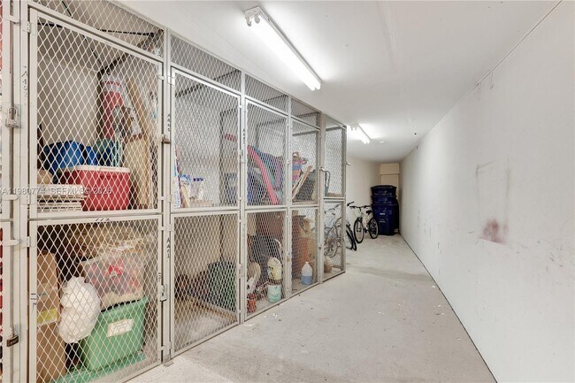 Building Photo - 13001 SW 11th Ct