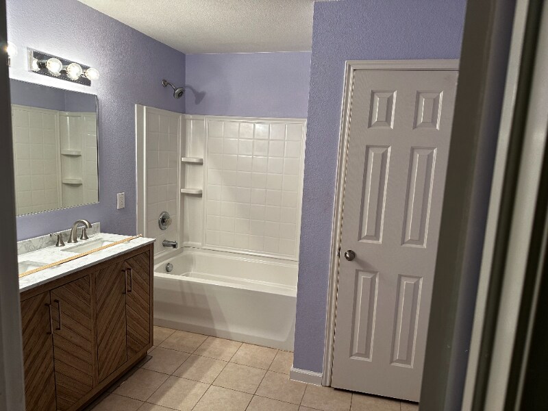 Building Photo - 8124 Stowe Springs Ln