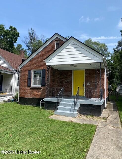 Primary Photo - 831 W Whitney Ave