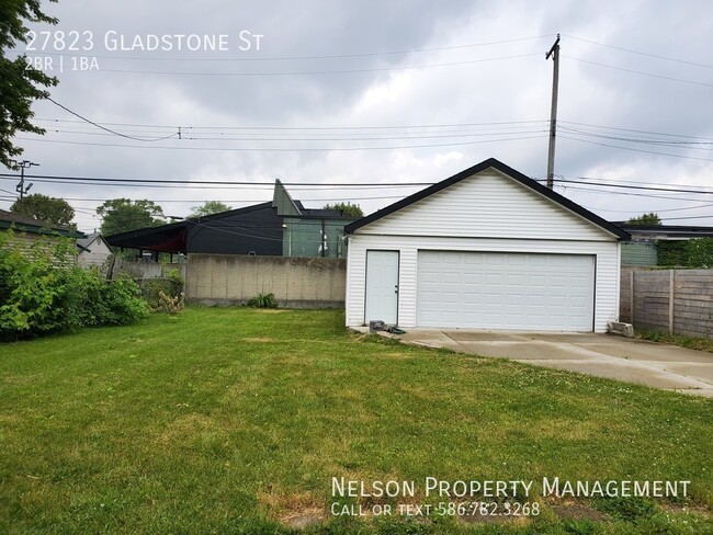 Building Photo - "2-Bedroom Gem with Granite Countertops & ...