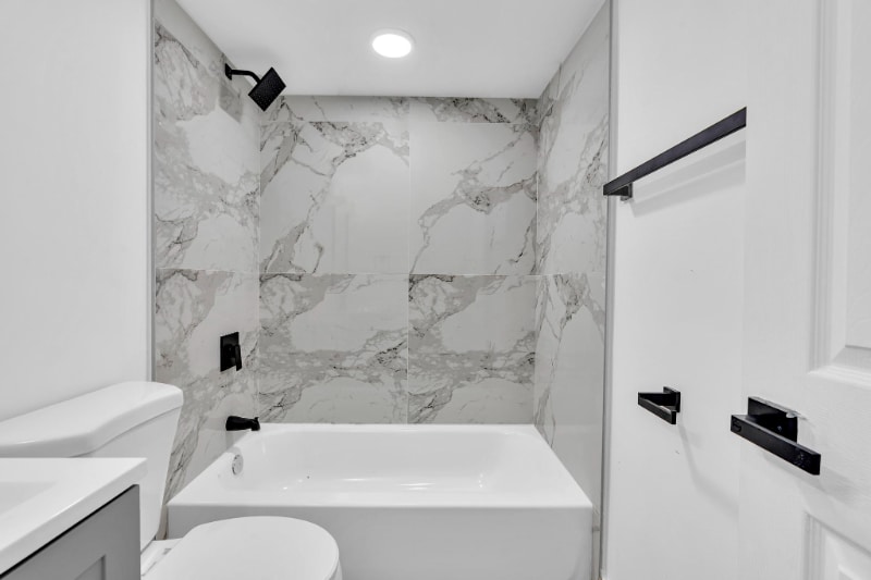 Building Photo - 801 SW 15th Ave