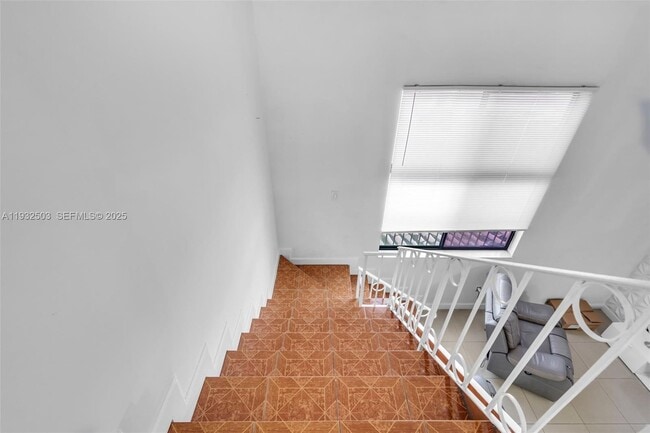 Building Photo - 2740 W 63rd St