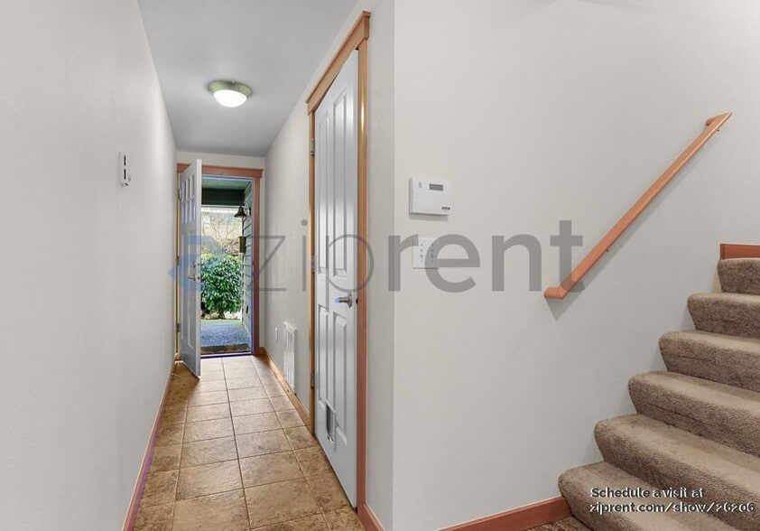 Building Photo - 3608 22nd Ave W